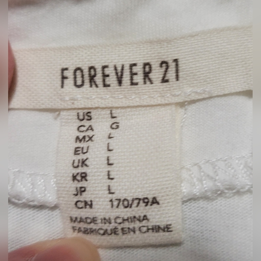 Forever 21 Lace Skirt - Picture 5 of 10